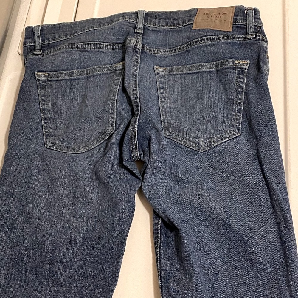 Men’s Abercrombie & Fitch Distressed Jeans - Picture 7 of 7